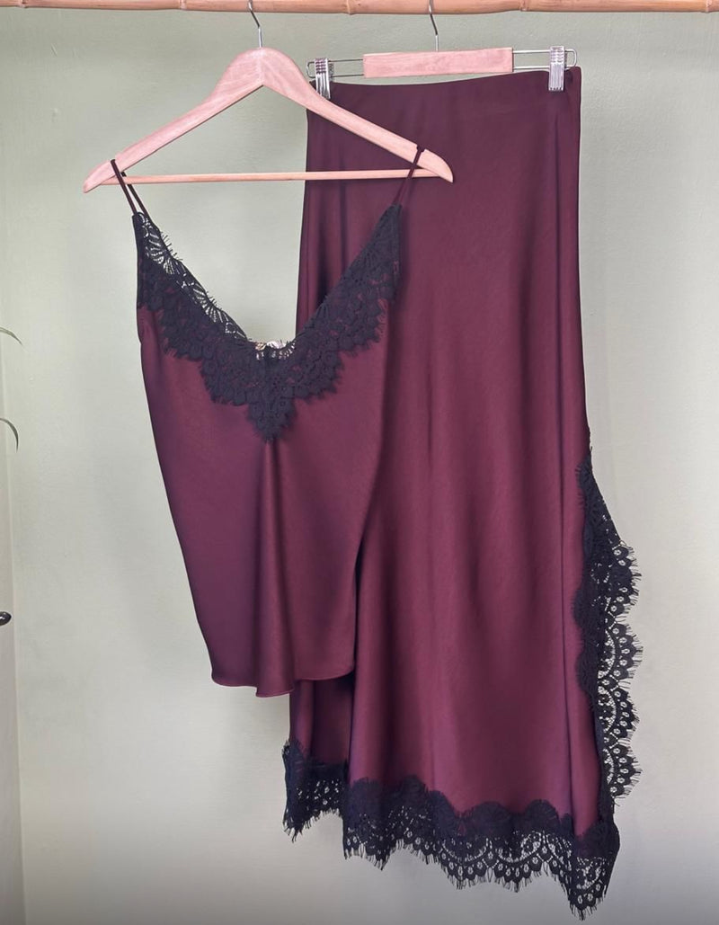 Lace Wine/Black Skirt (Pre Order)